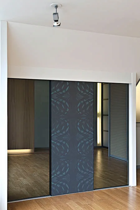 In Dachschräge Schiebetüren nach Mass